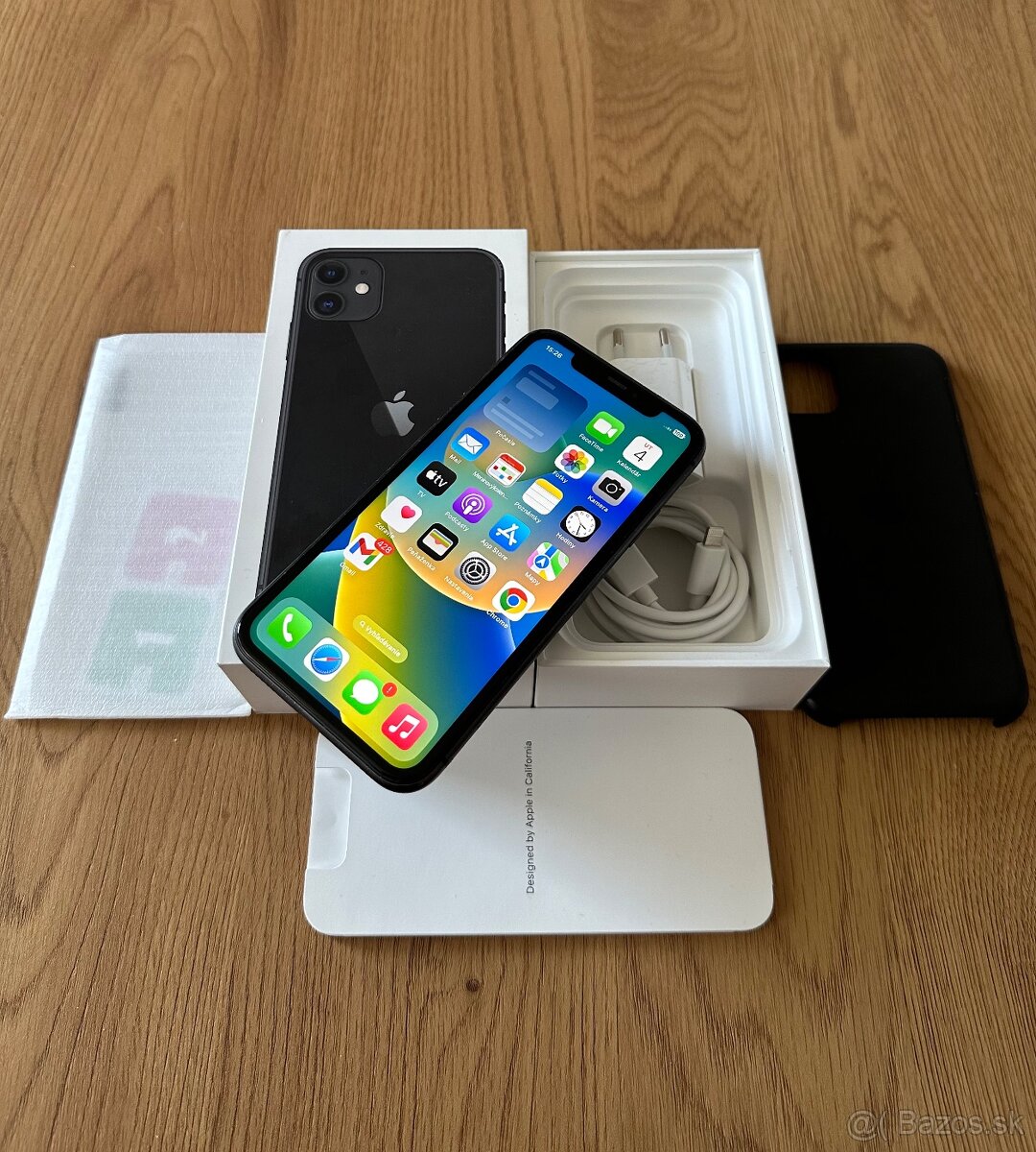 iPhone 11 64gb Black + komplet príslušenstvo