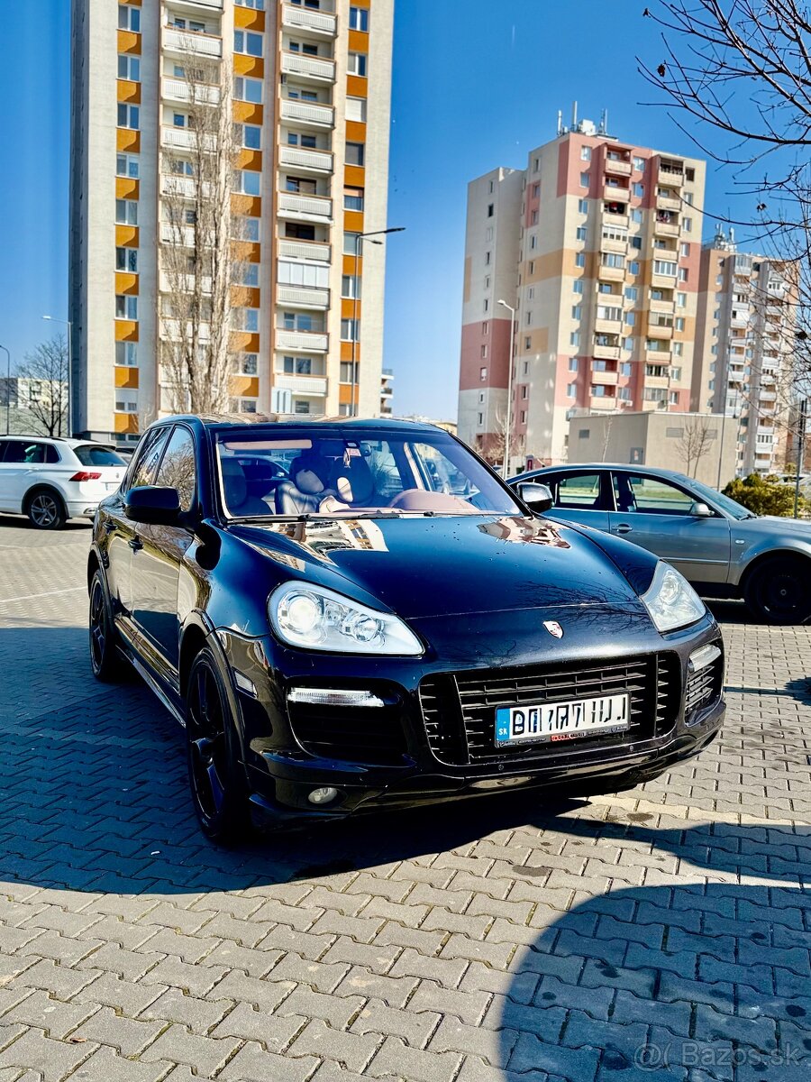 Porsche Cayenne 4.8 GTS