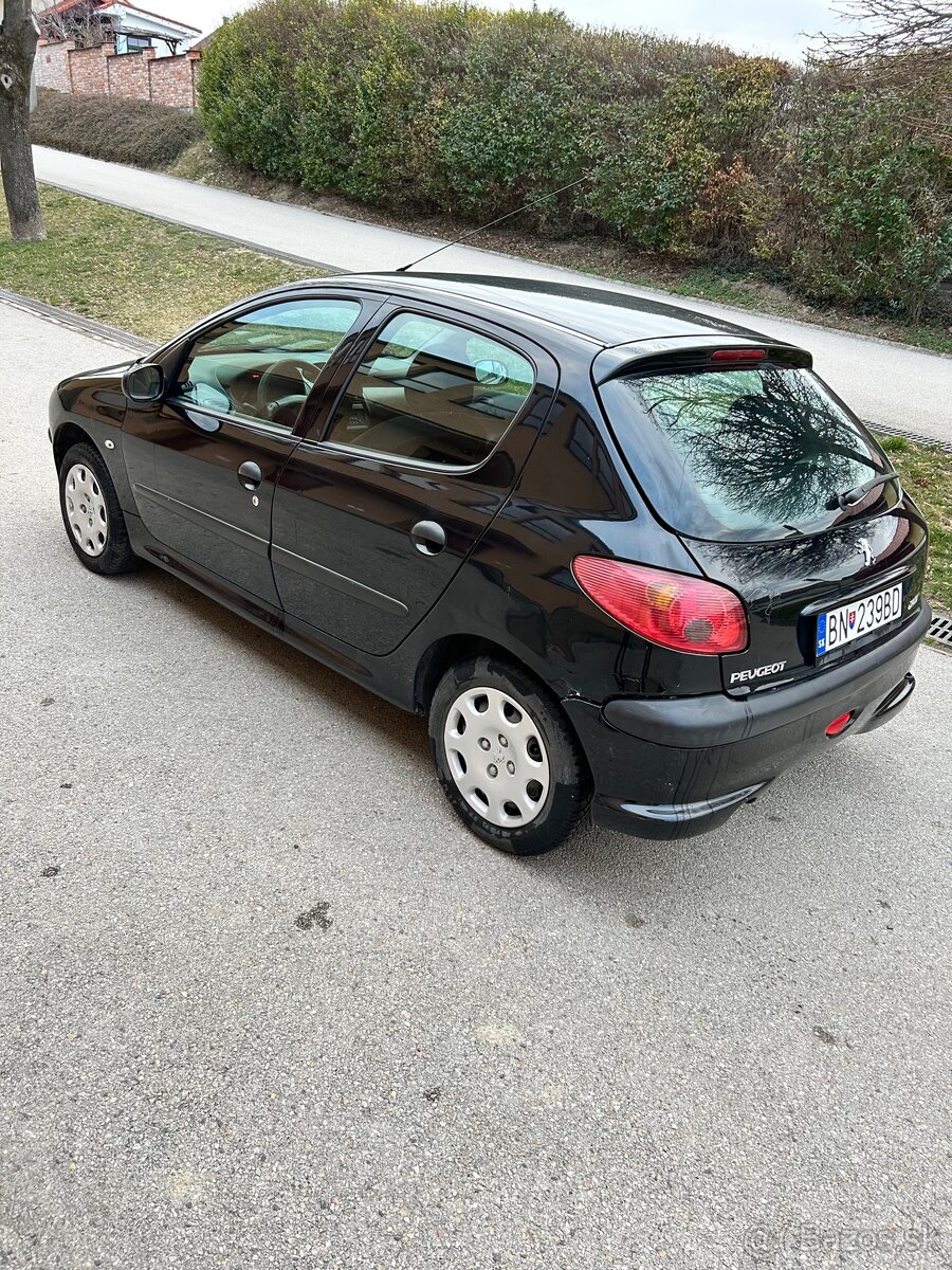 Peugeot 206