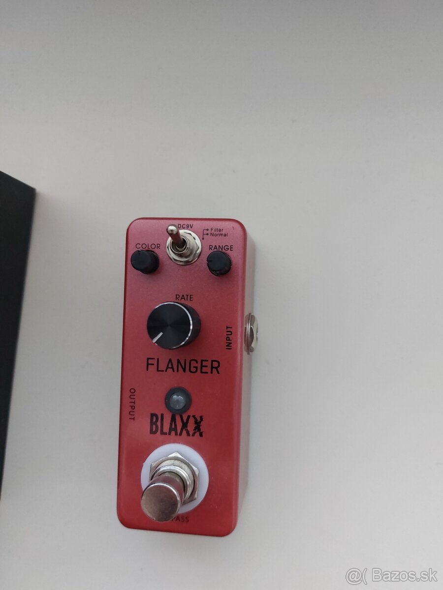 Gitarový efekt - Flanger Blaxx Stagg