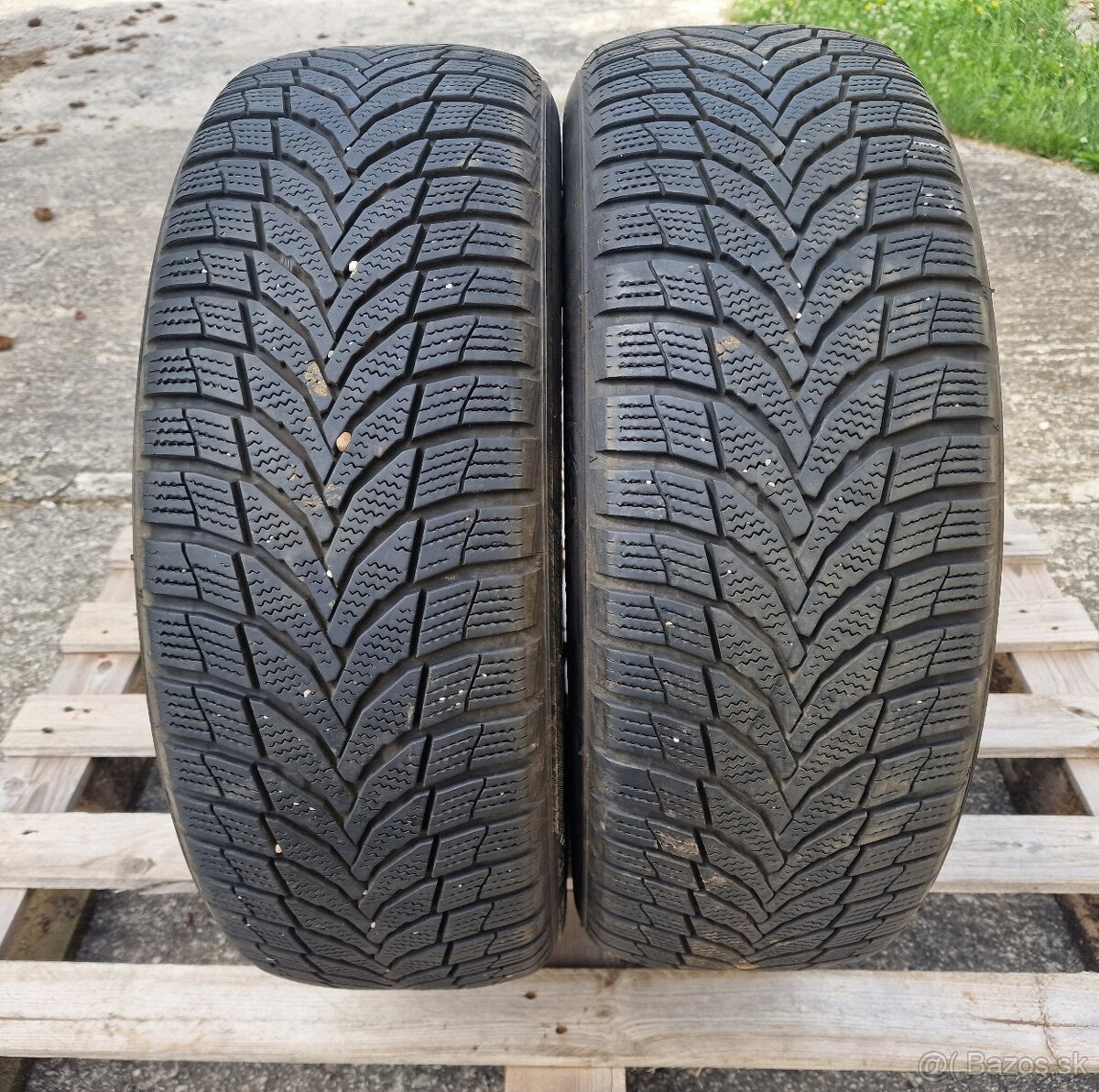 2ks ZIMNÝCH PNEUMATÍK NEXEN 215/60 R17 96H