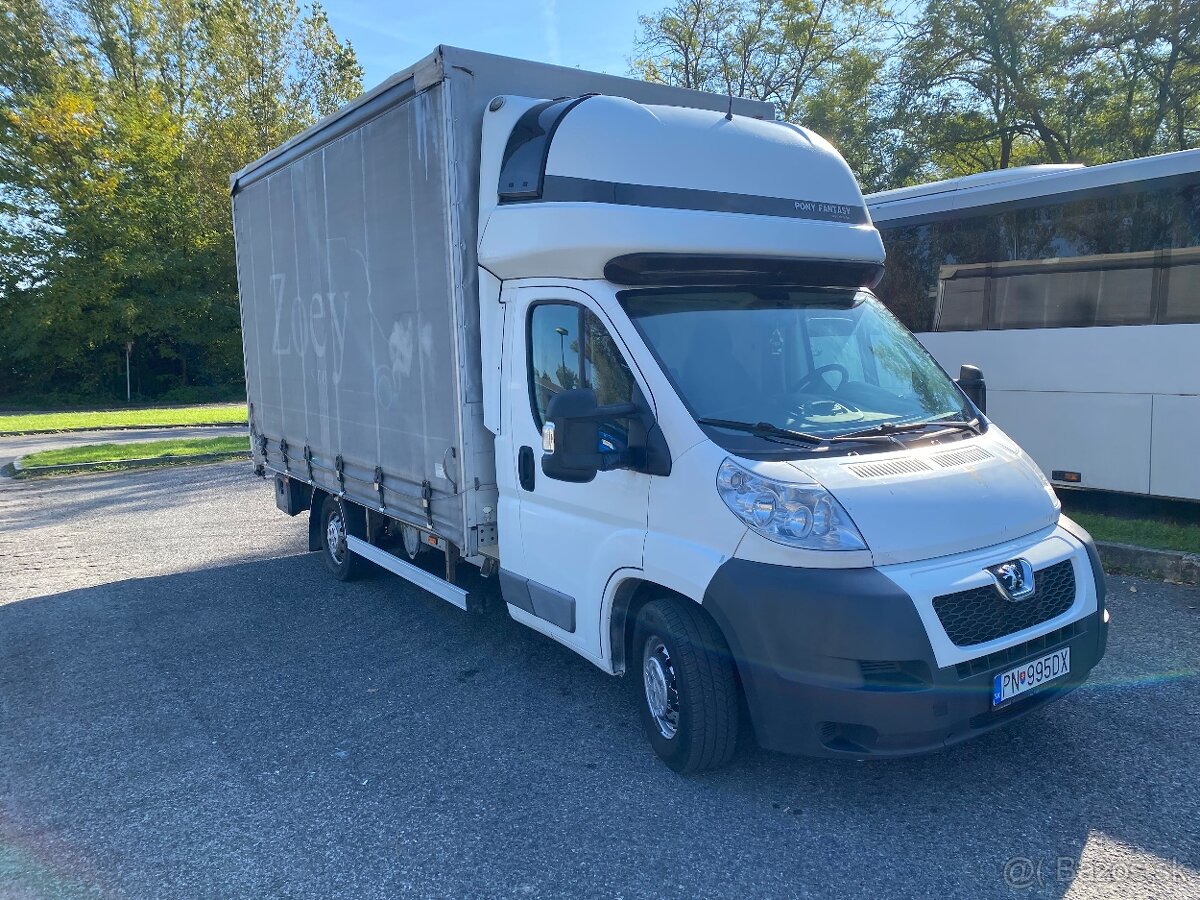 Predám Peugeot Boxer valník s plachtou