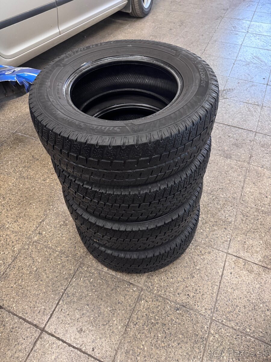 215/70 r15c zimné