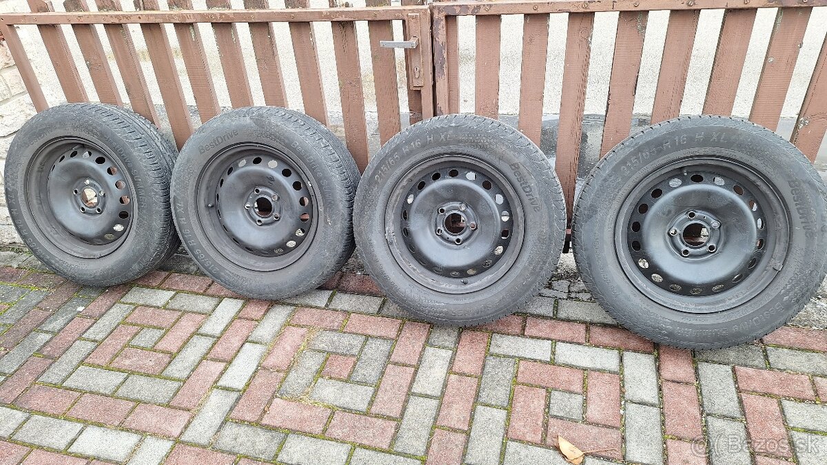 Letne pneu na diskoch 4 ks 215/65 R16  102H