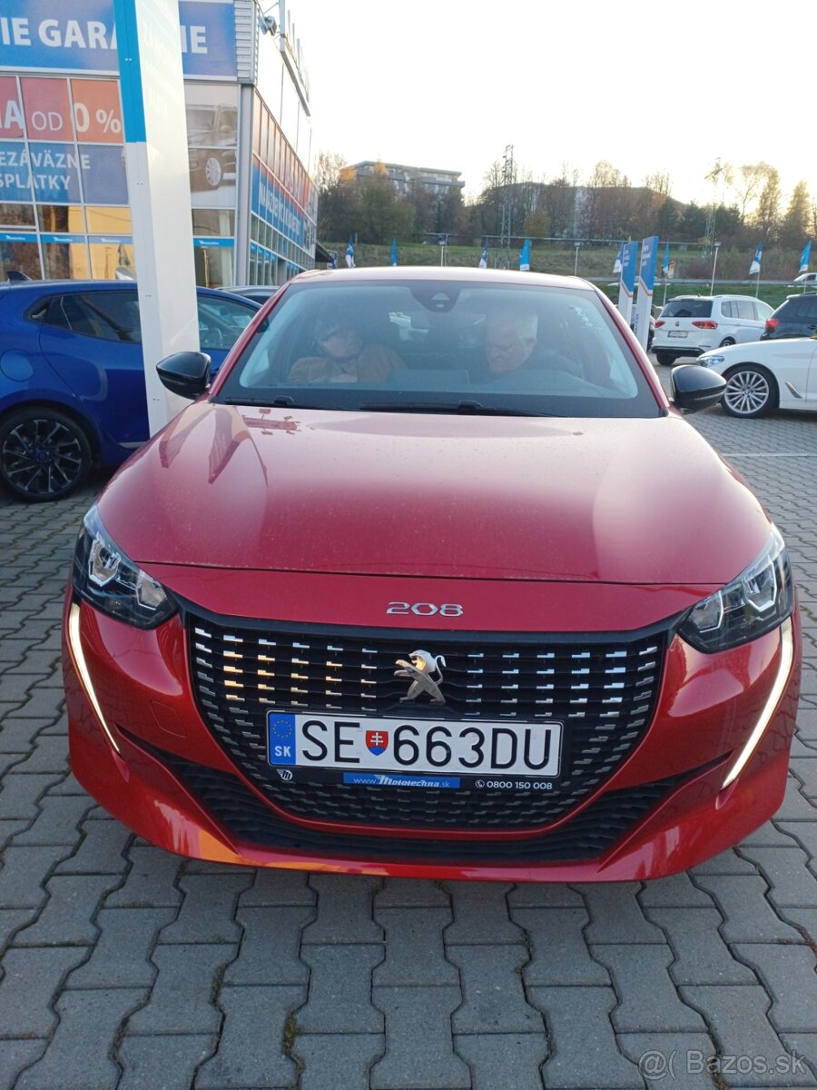 Kúpim knihu-manual na Peugeot 208 rv.2022