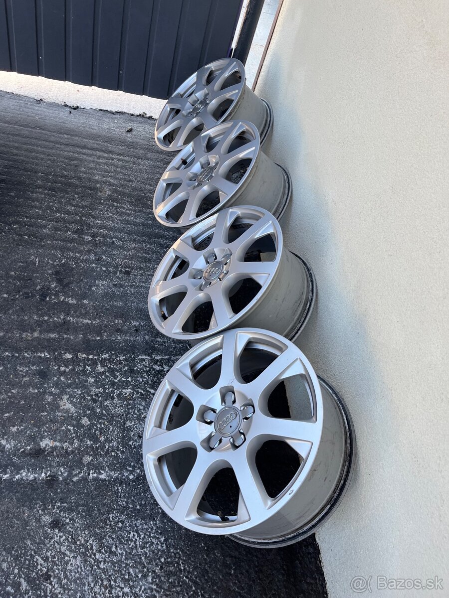 Predám sadu Alu diskou Originál audi R17  5x112Top Stav????