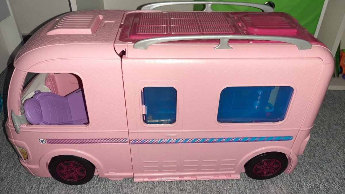 Barbie karavan