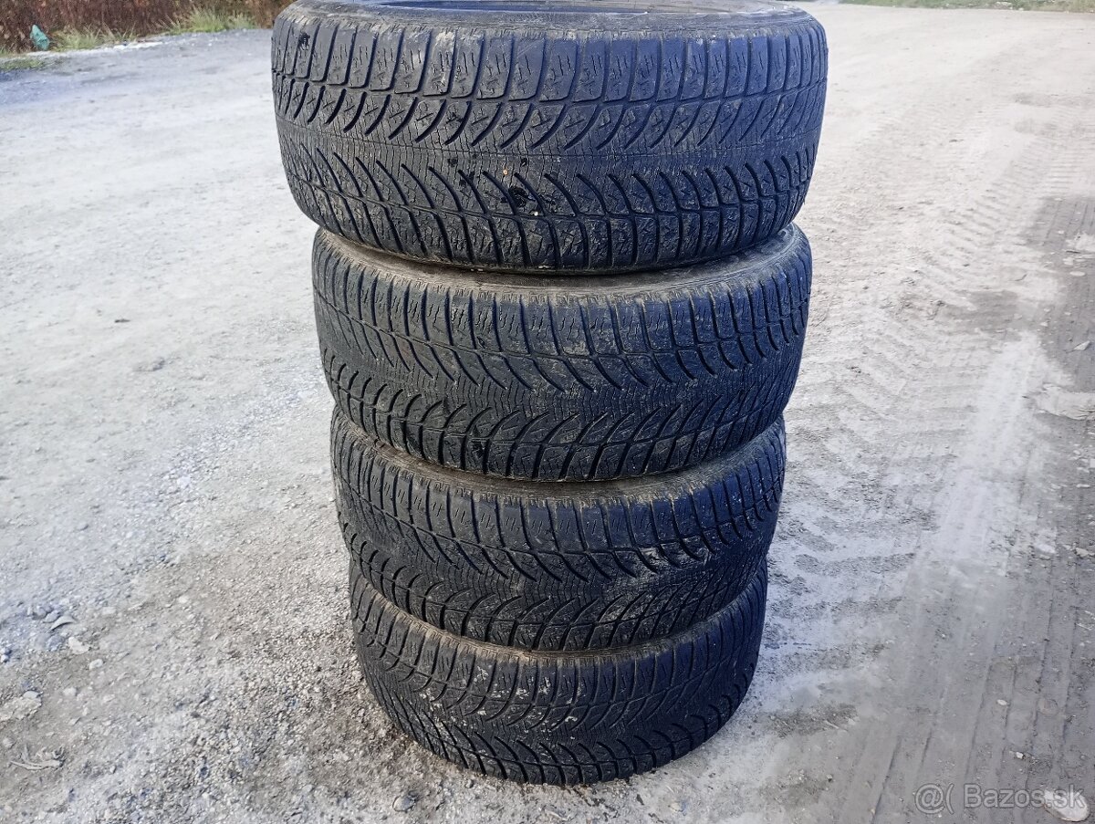 Predám komplet sadu zimné gumy 255/55R18