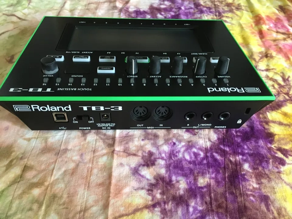 Roland TB3