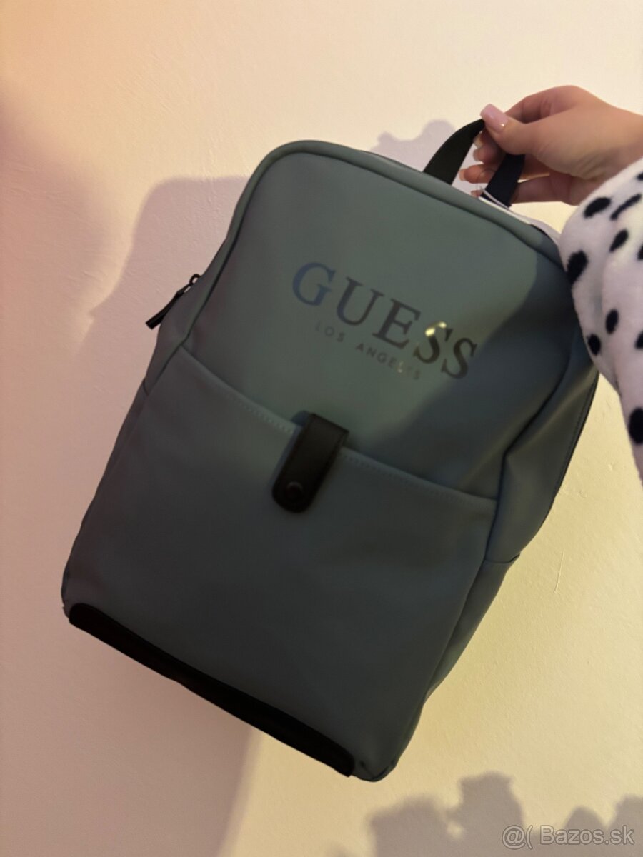 Ruksak guess velky A4 nove