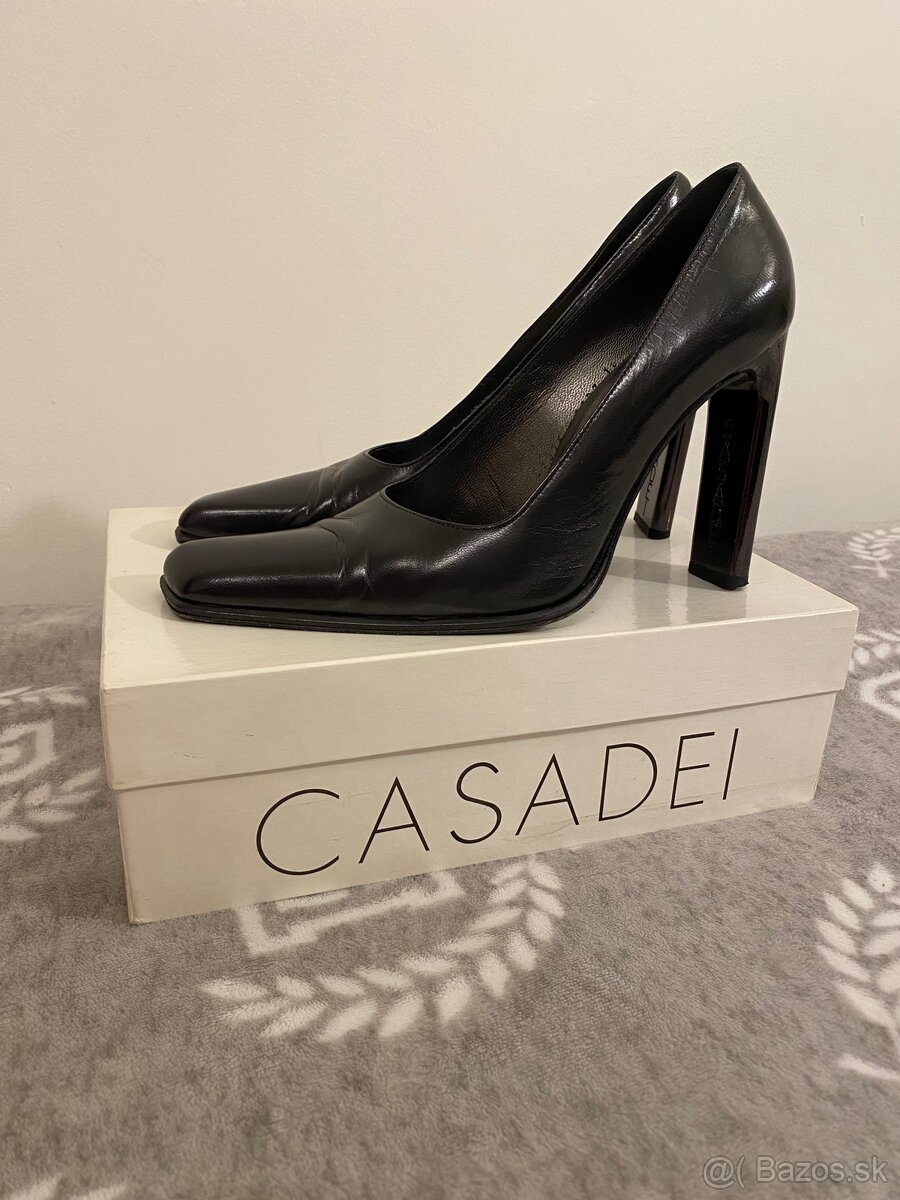 Casadei topánky na opätku