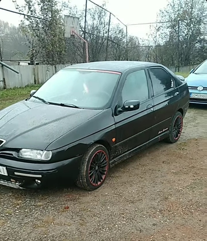 Predám Alfa Romeo 146 (r.v. 1998, 77 kW, 5-st. manuál)