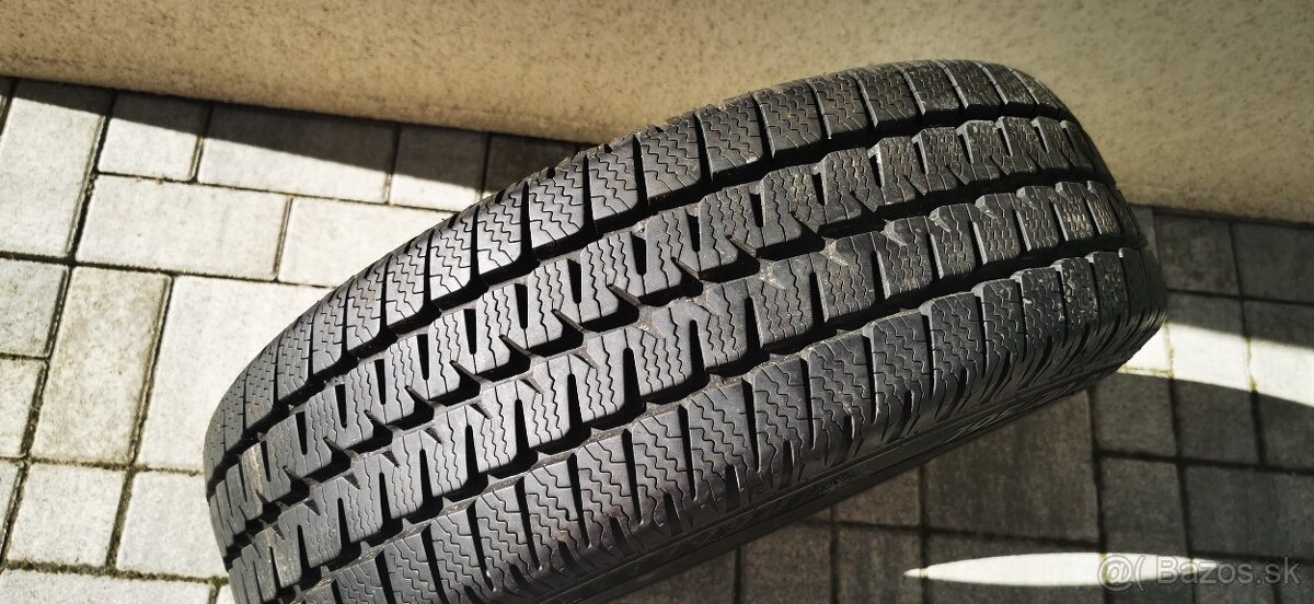 Pneumatiky / Matador Sibir Snow 195/70 R15C 104/102R MPS530