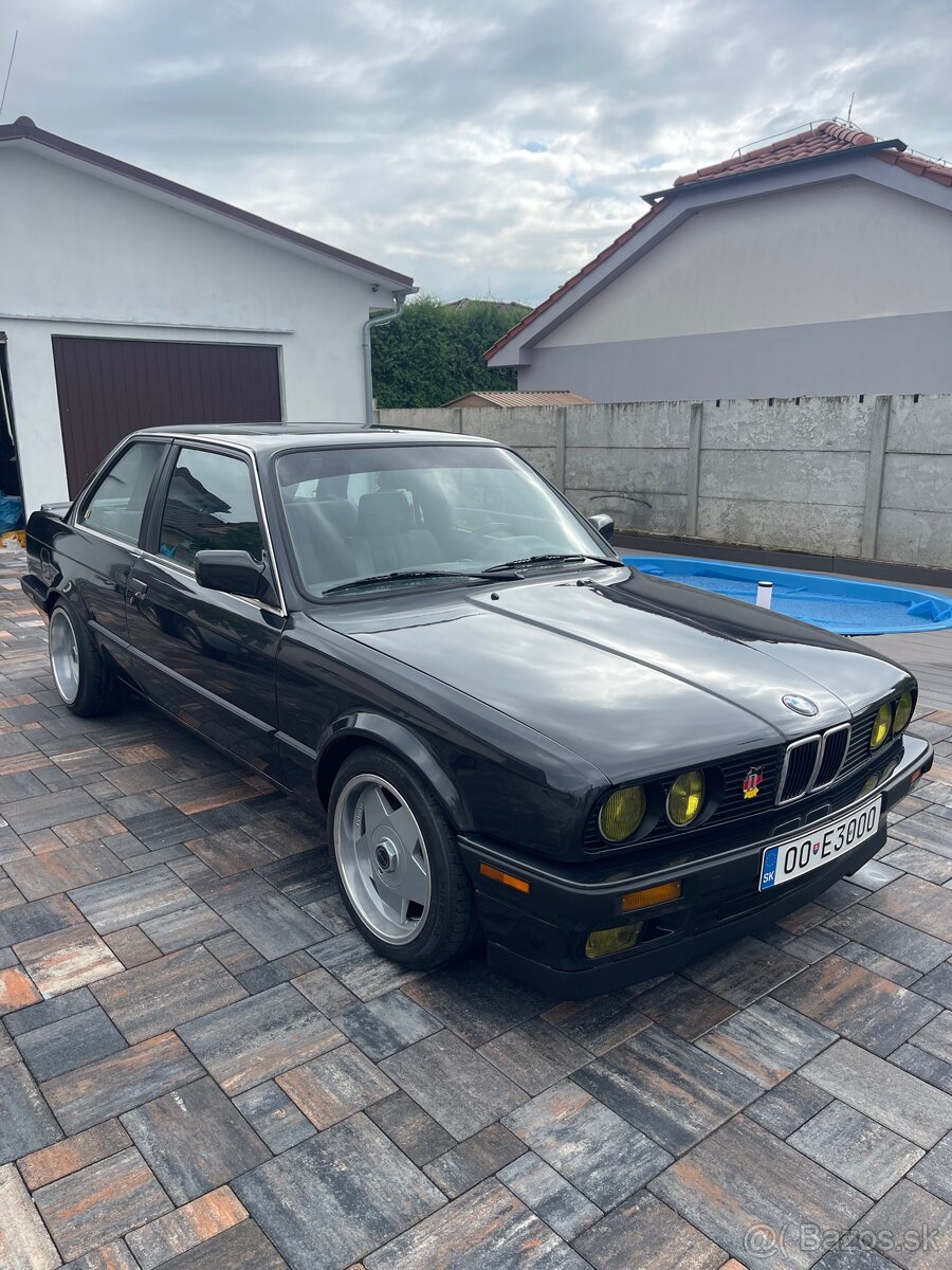 Bmw e30 coupe 318is