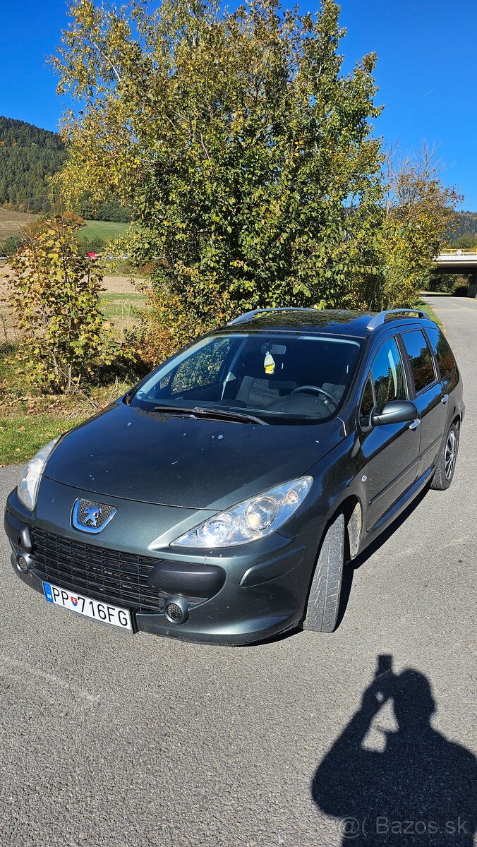 Peugeot 307 SW,7 miestne