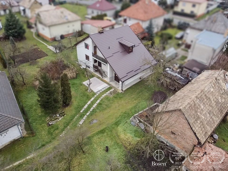 BOSEN | Rodinný dom s veľkým pozemkom, Kalinovo, 2674m2