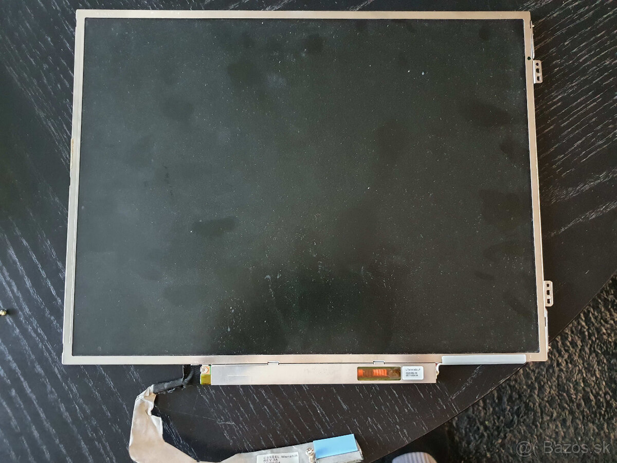 14,1 palcový LCD z Dell Precision M20