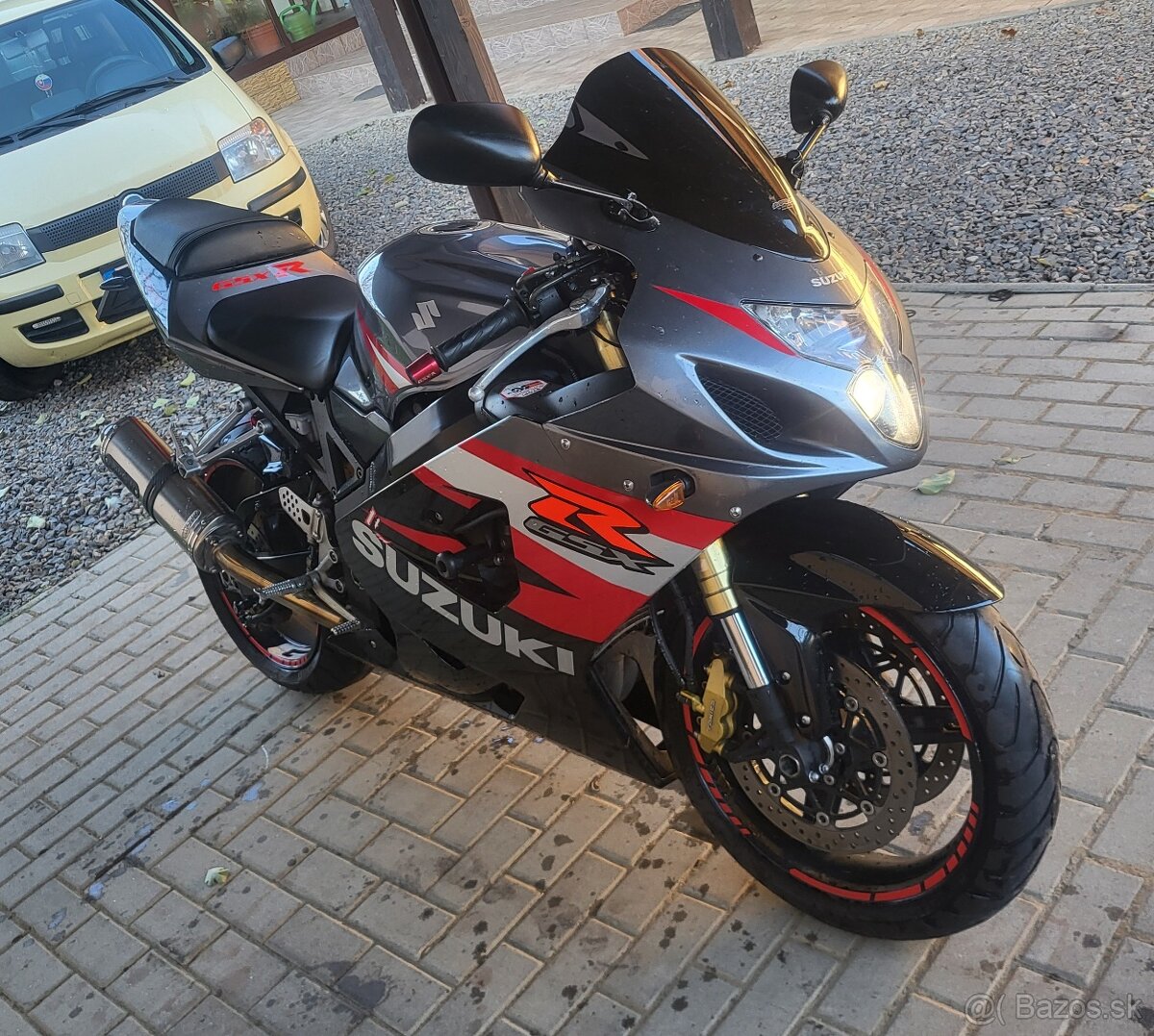 Suzuki gsxr 750