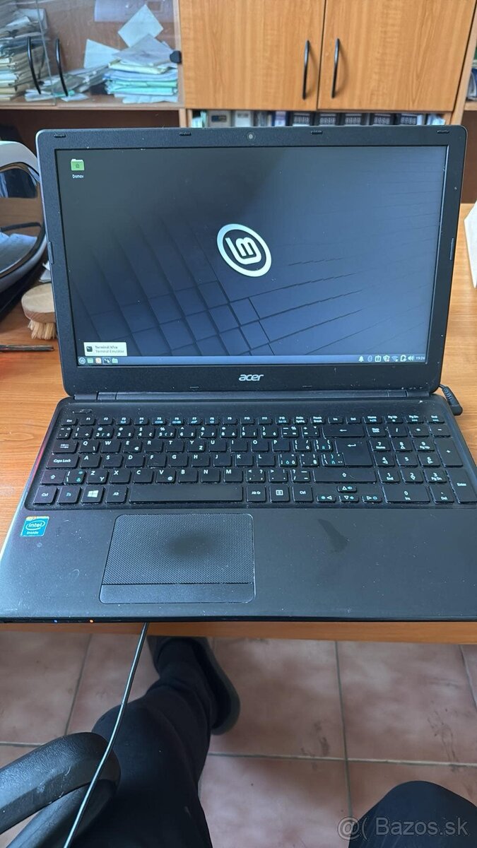 Notebook Acer Aspire E1 - skôr na diely