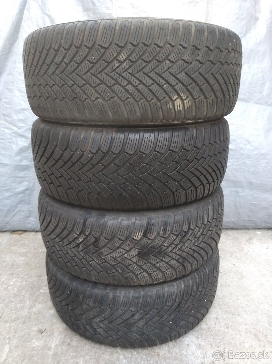 215/60 R17