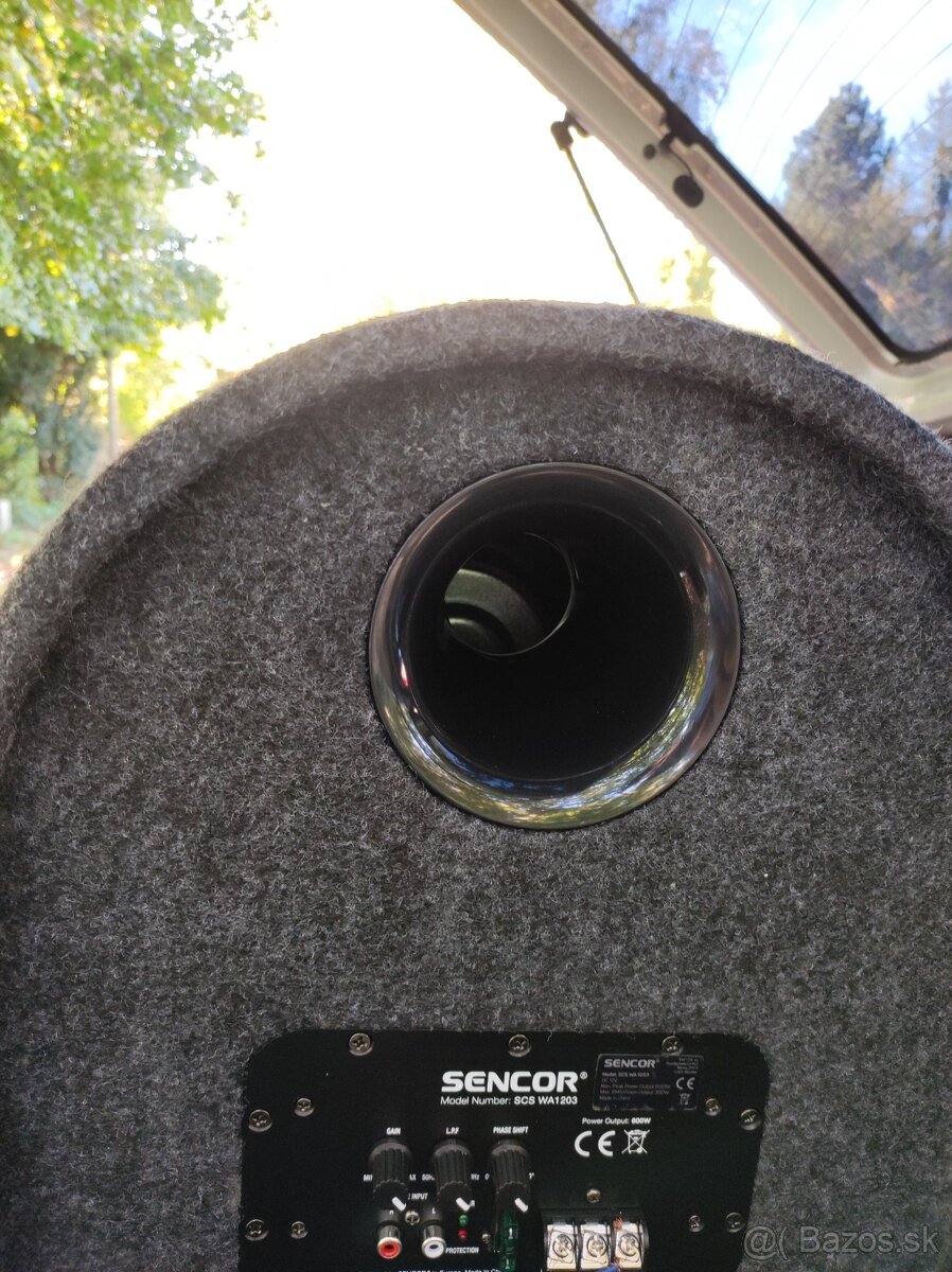 Sencor Subwoofer do auta