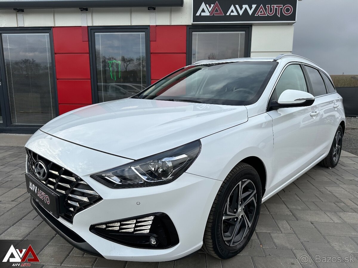 Hyundai i30 CW 1.6 CRDi Family, v Záruke, Pôvodný lak, SR