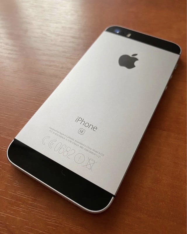 Predam iPhone SE 2016  GB128 pilno funčny zdravej batérie 87