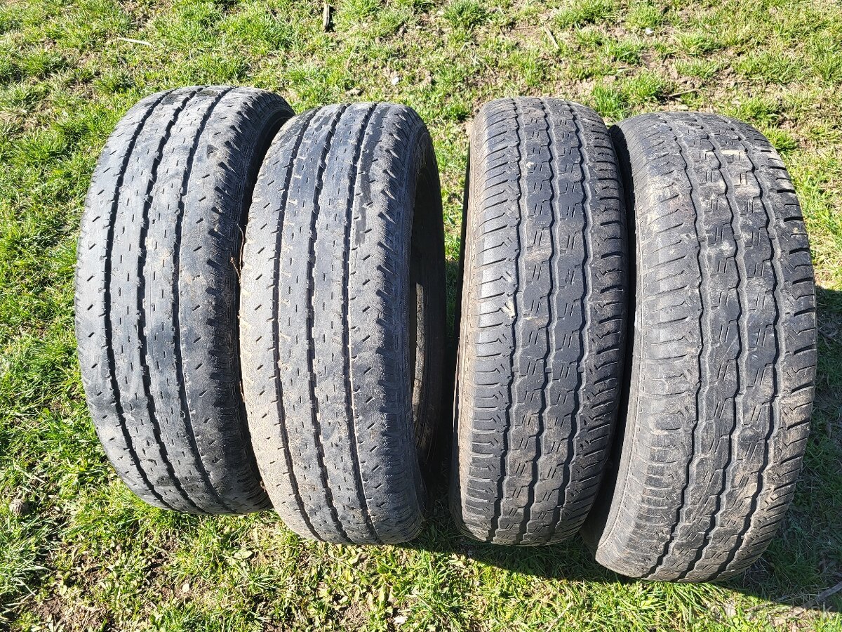 Letné pneu 215/75R16C