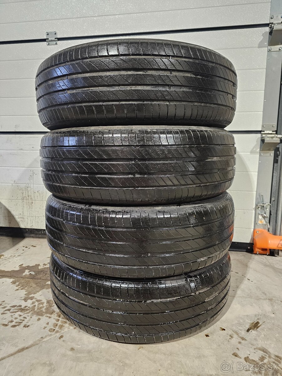 Letné Pneu Michelin Primacy4 215/65 R17