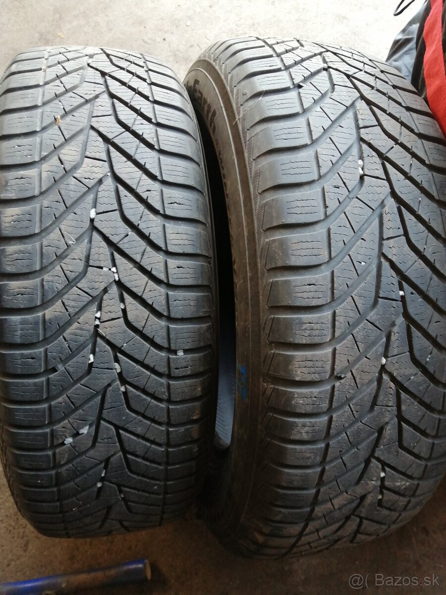 215/60 r16