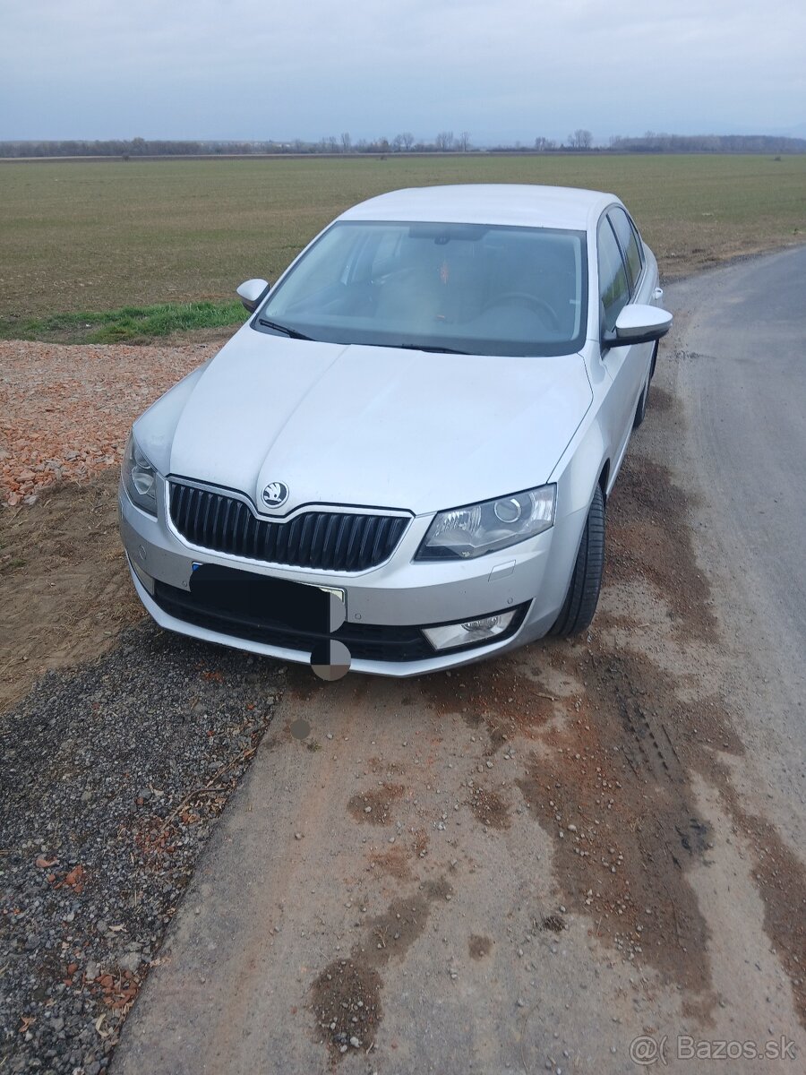 Škoda Octavia 3 1.6 TDI, 77 KW, 43 800 km