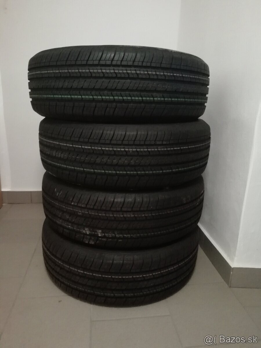 Letné pneu Nexen 245/65R18 110H