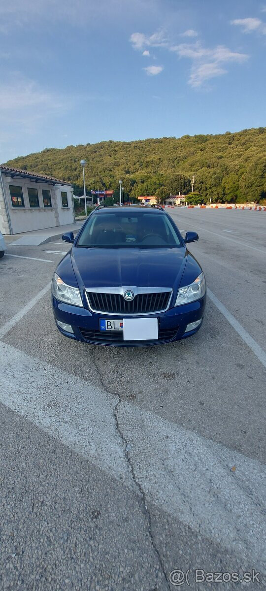 ZNIZENA CENA 2013 Škoda Octavia Combi Ambiente 1,6 TDI