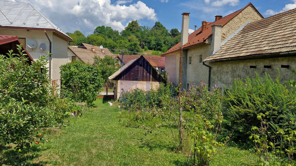 Na predaj pozemok - stavebný na rodinný dom, 644 m2, Banská 