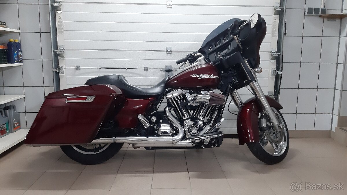 Harley Davidson Street Glide flhx 2015