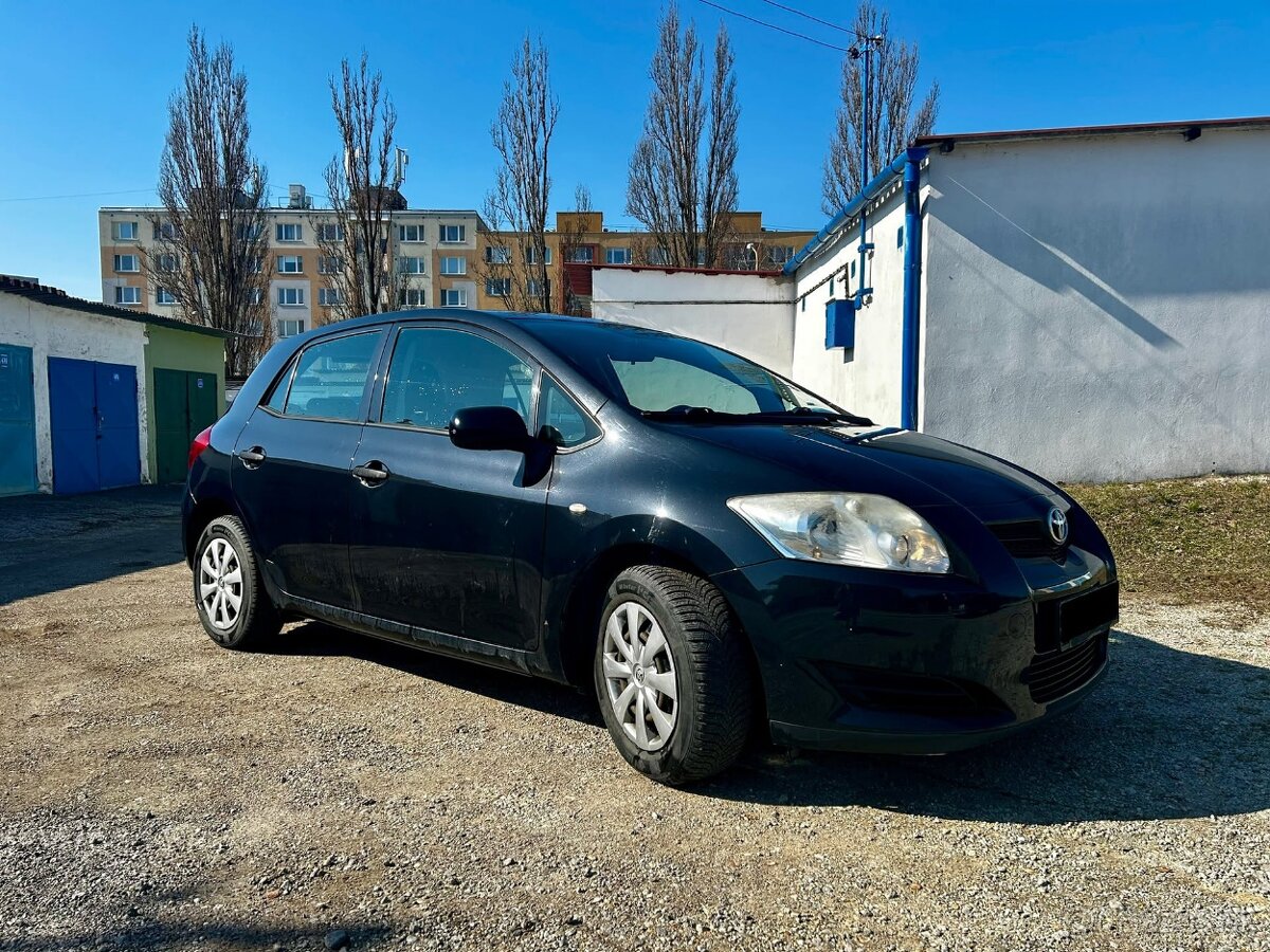 Predám Toyota Auris