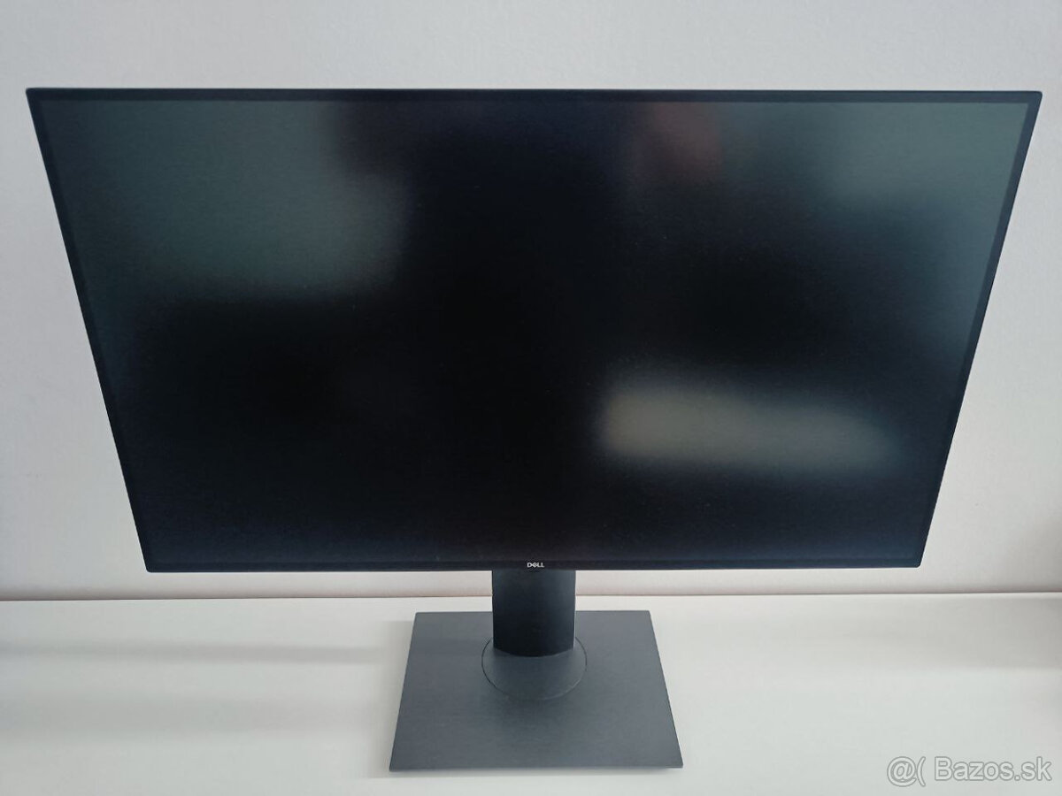 DELL U2720Q 4K monitor