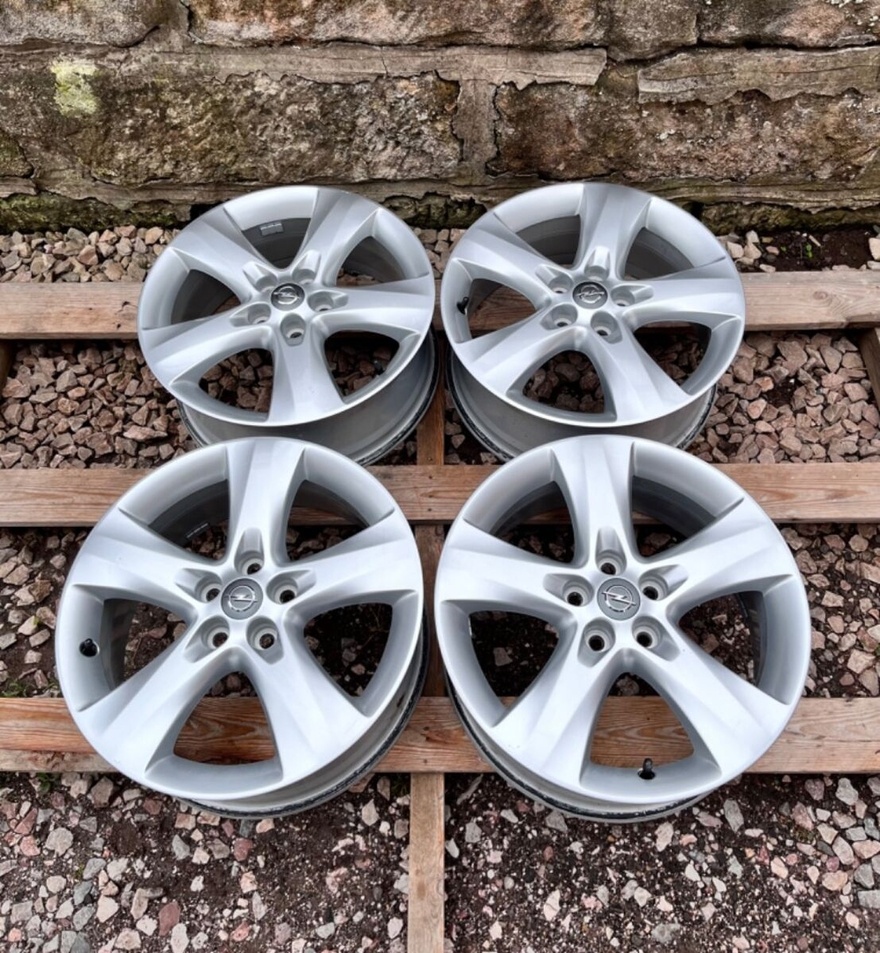 5x105 R17 originál alu disky Opel Astra J - ET 42