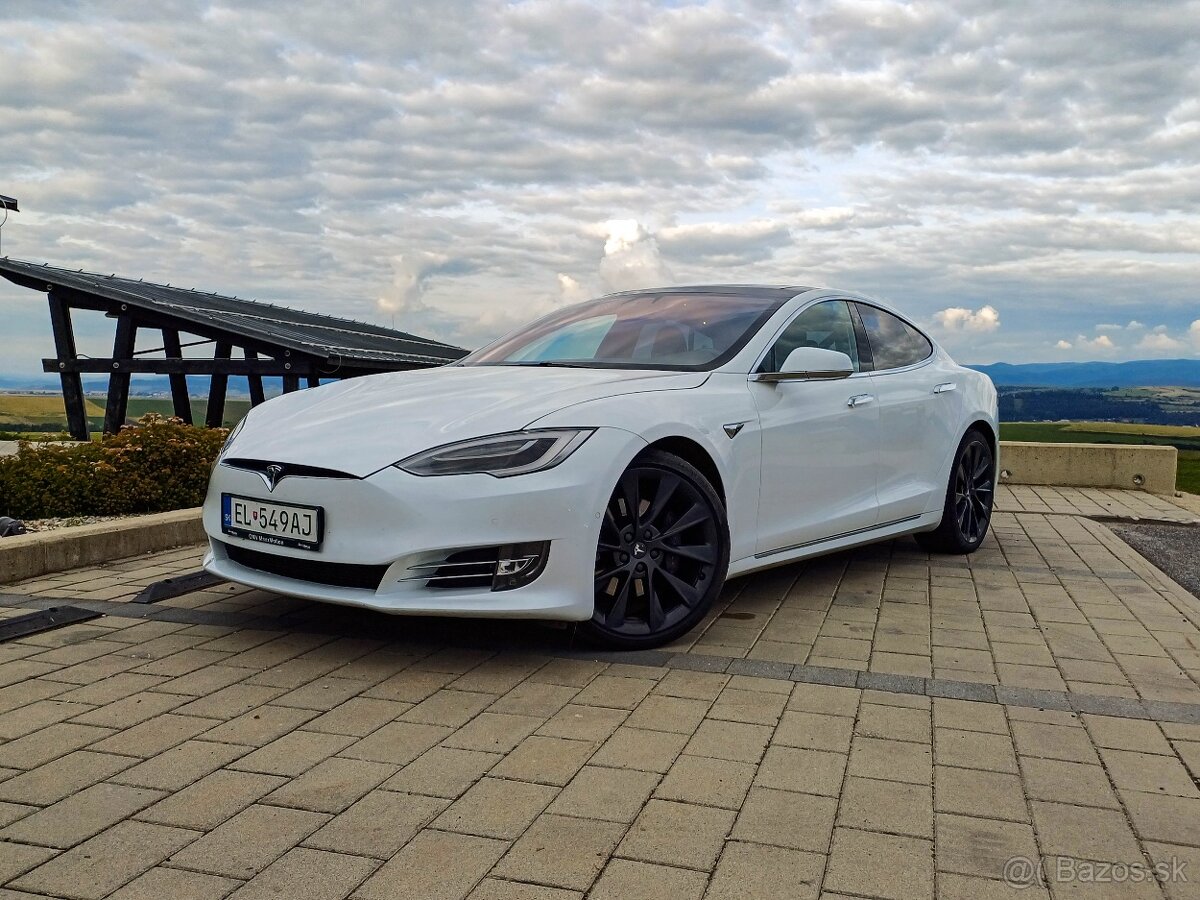 Tesla Model S 75D 4x4 386kW, Premium Konektivita, Panoráma