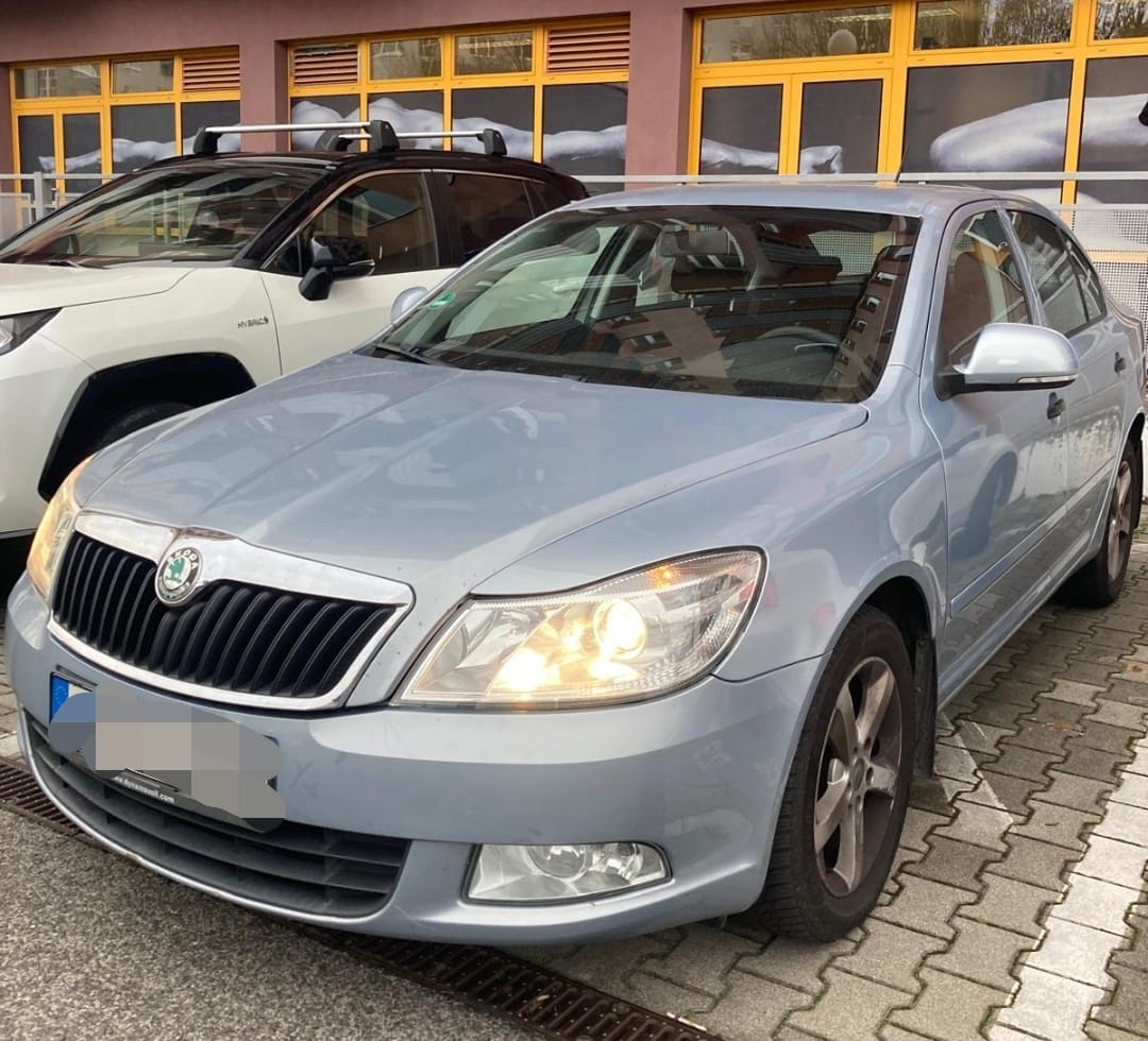 Prenajom auta škoda Oktavia 2, 1.6 benzín - plyn