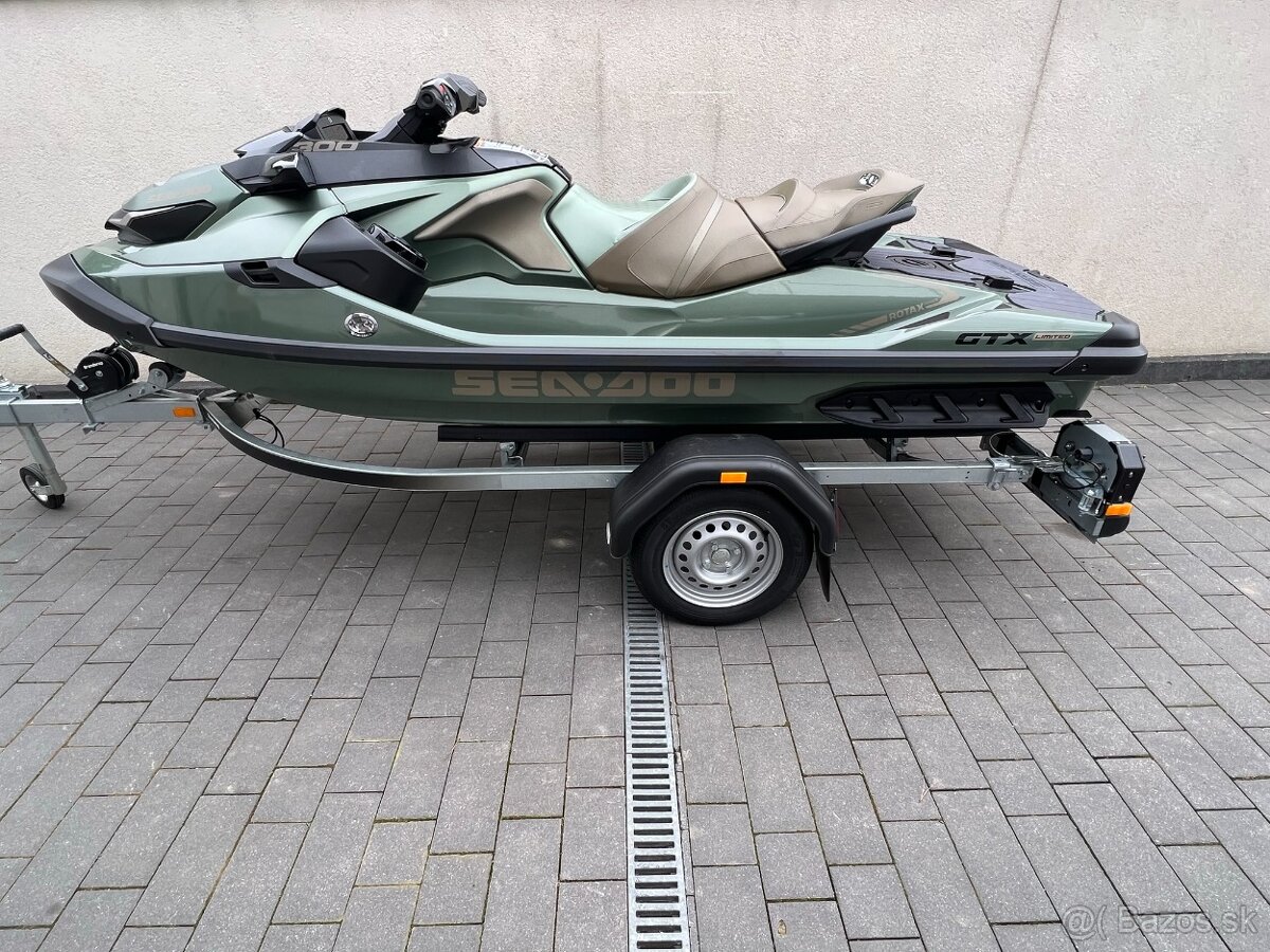 Sea-Doo GTX LTD 3-up 300hp iDF Audio zelená metalíza + VLEK