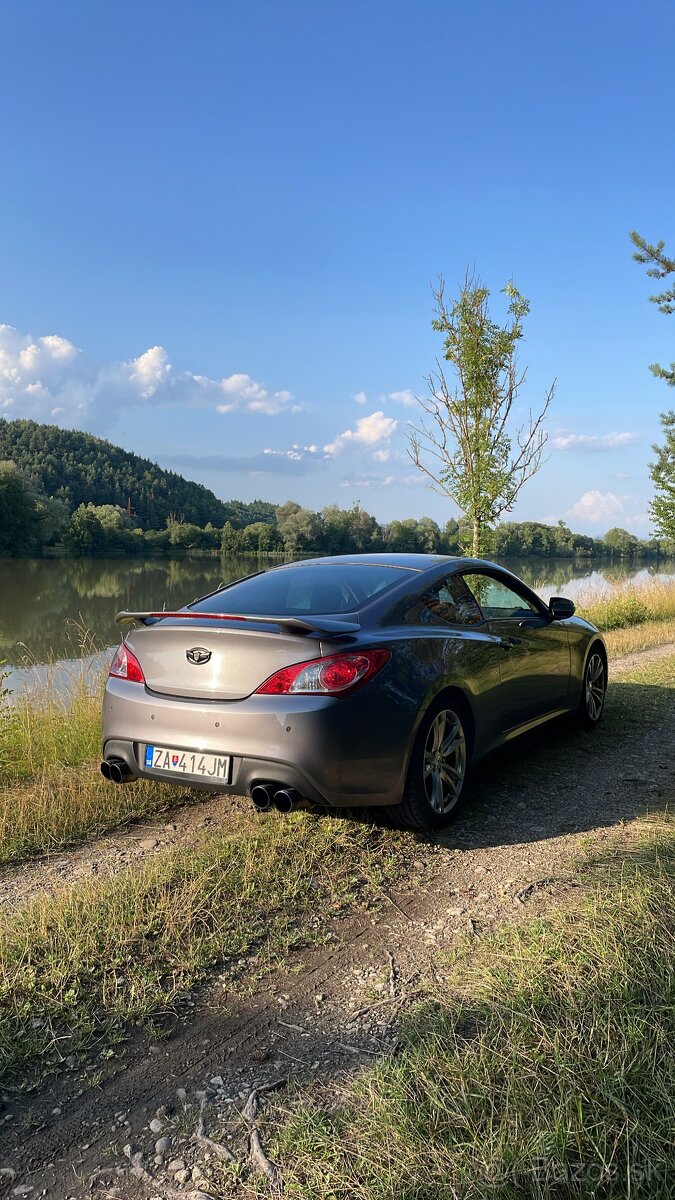 Hyundai Genesis coupe 2.0T