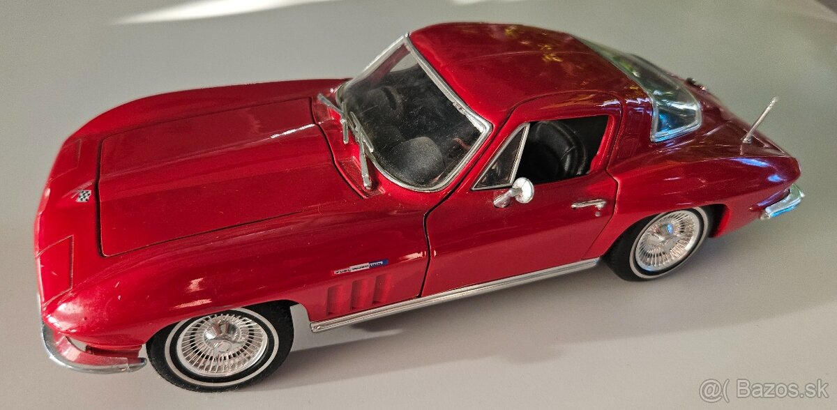 Chevrolet Corvette 1/18 Maisto