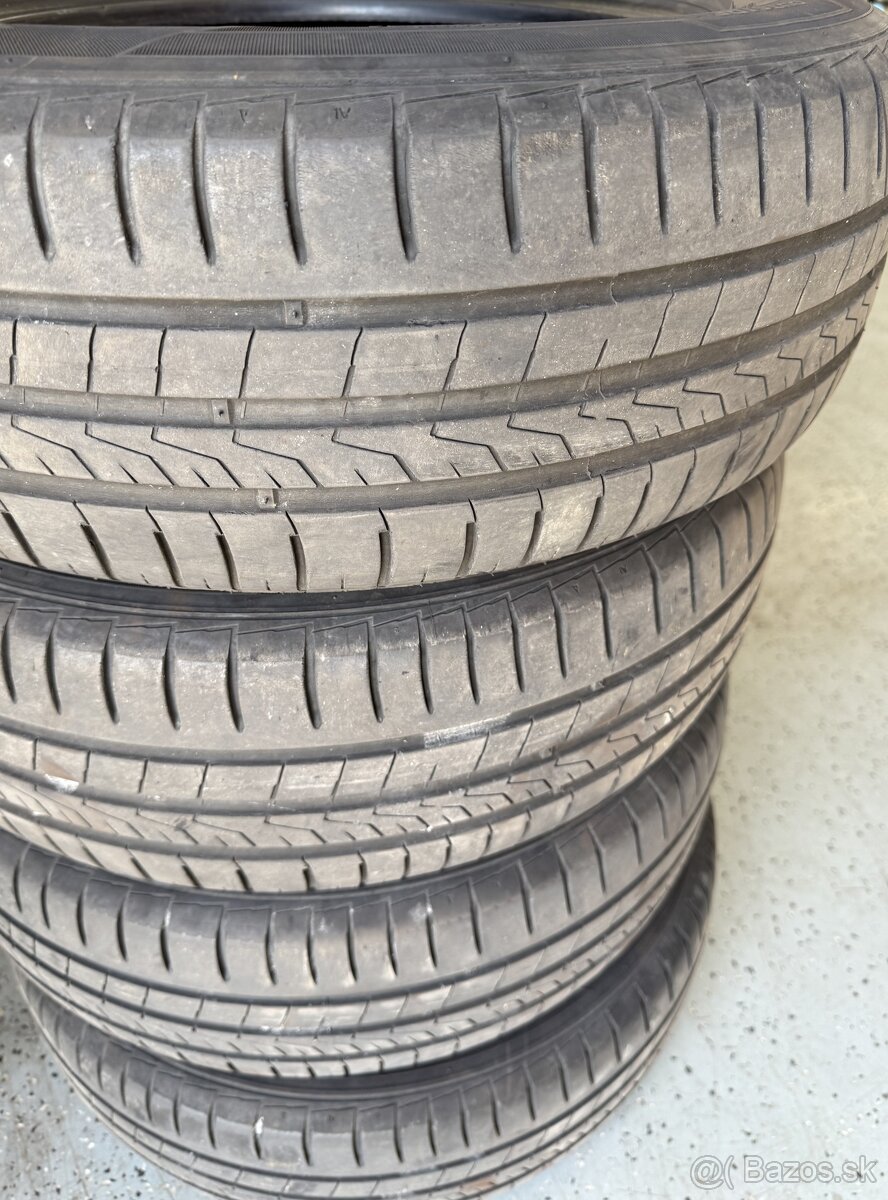 195/65 R15 letné hankook 2018