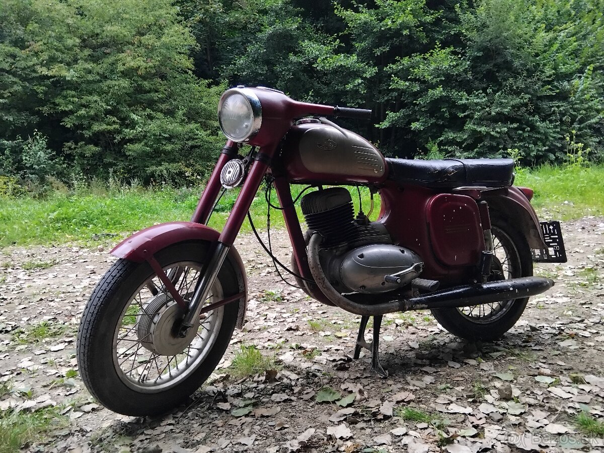 Jawa 250/559