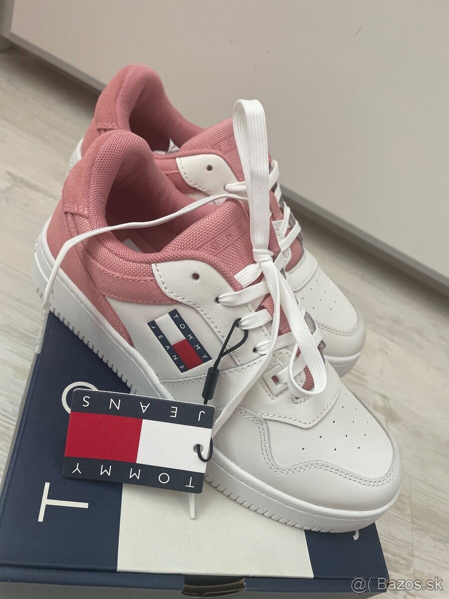 Tommy Hilfiger tenisky NOVÉ