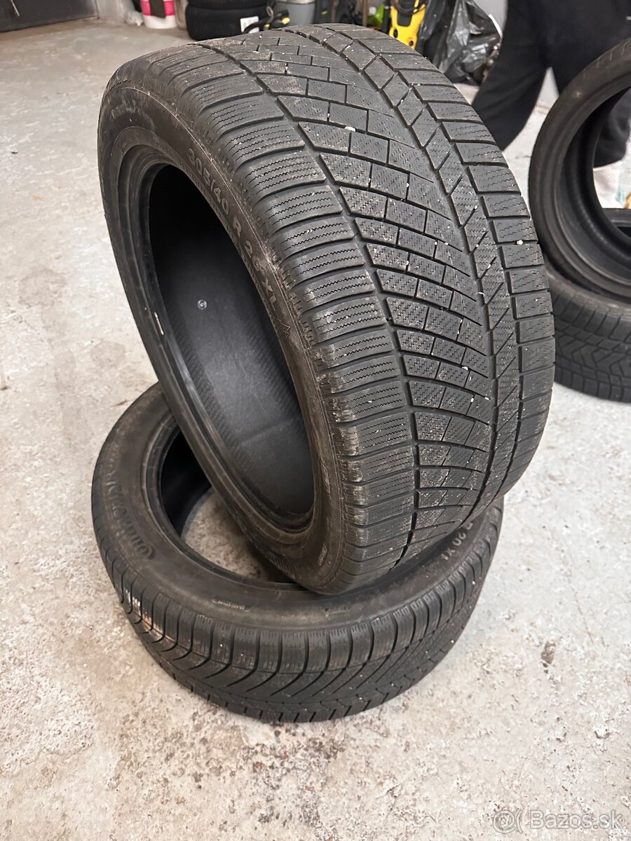 2x zimne pneu 305/40 r20