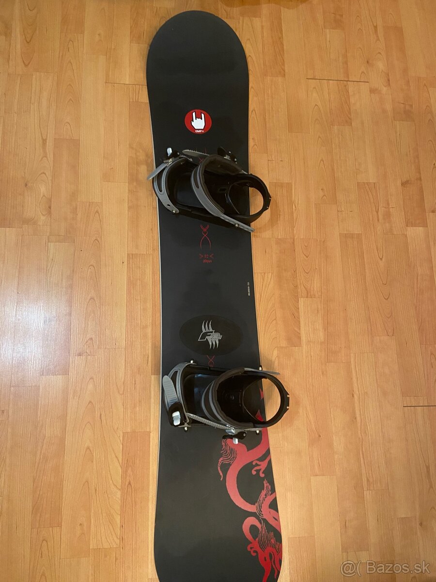 Snowboard F2 myst 153cm