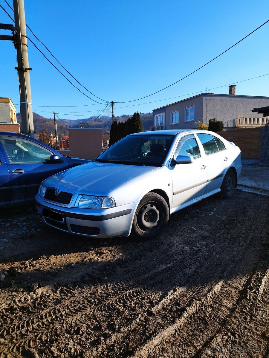 Rozpredám na ND Škoda Octavia 1 1,6 benzín