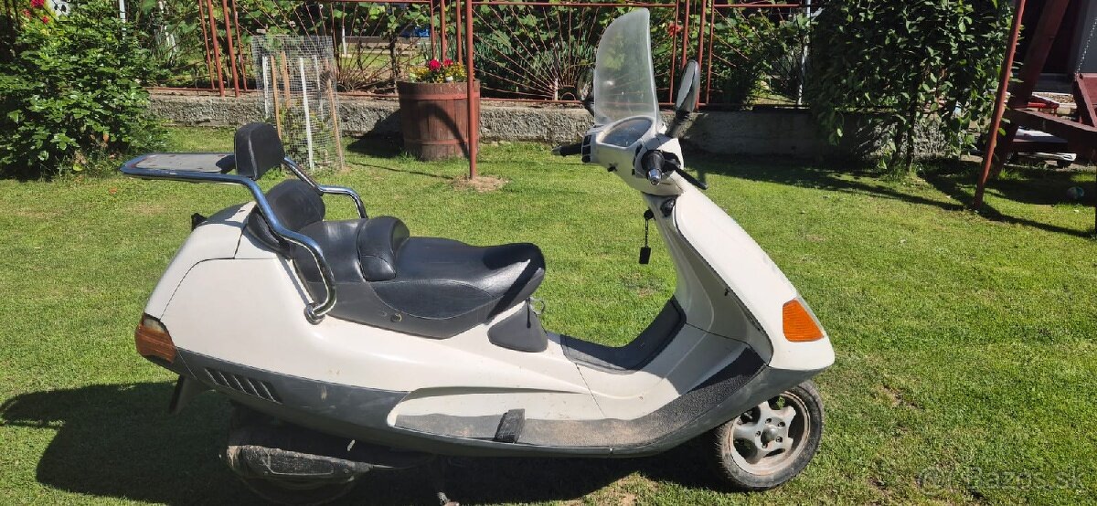 Piaggio 150